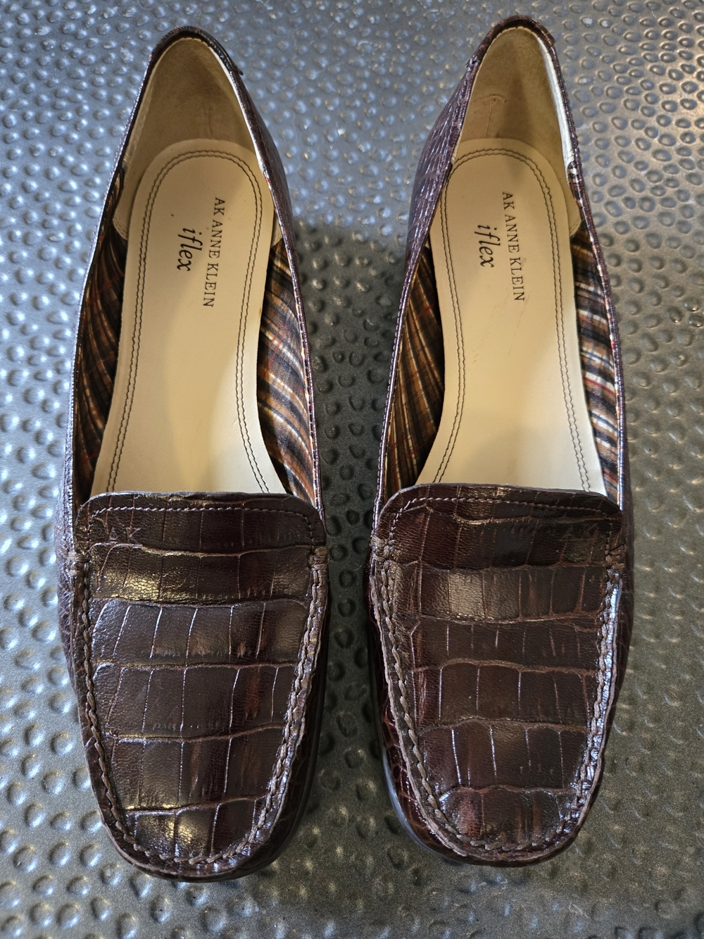 Anne Klein Brown Croc-Embossed Leather Slip-On Loafers